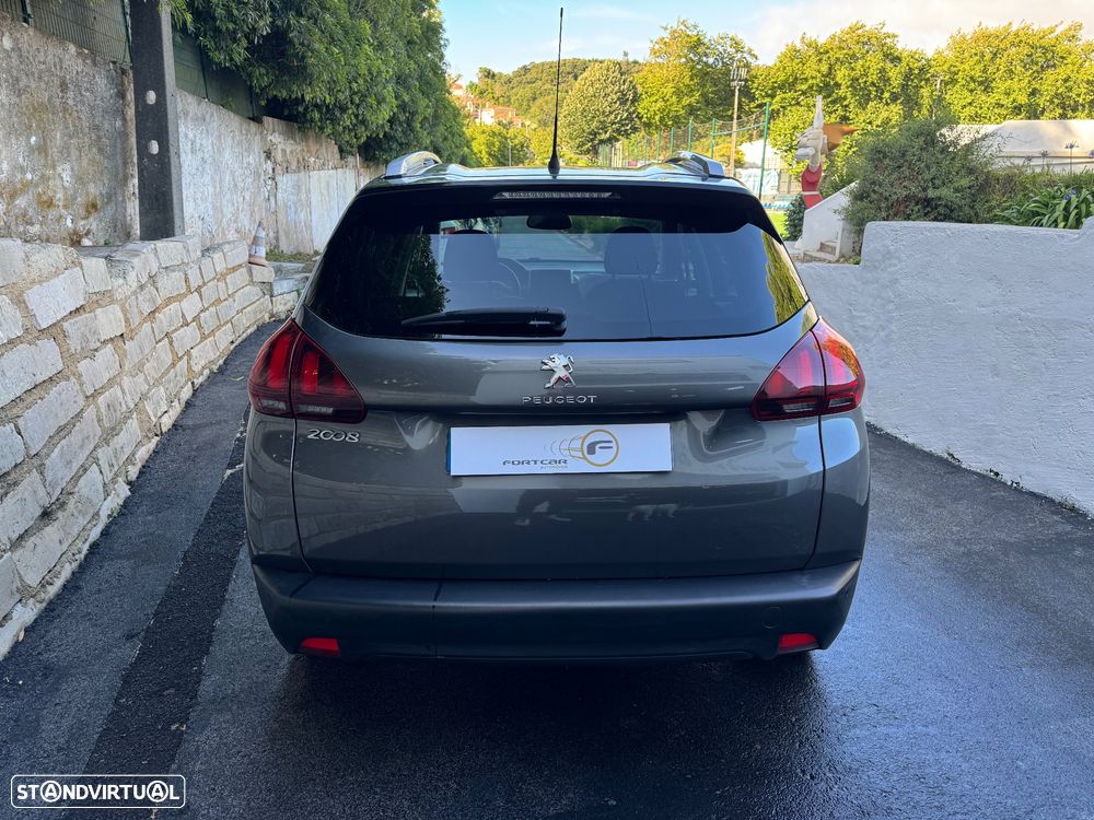 Peugeot 2008 BlueHDi 100 STOP & START Signature - 6