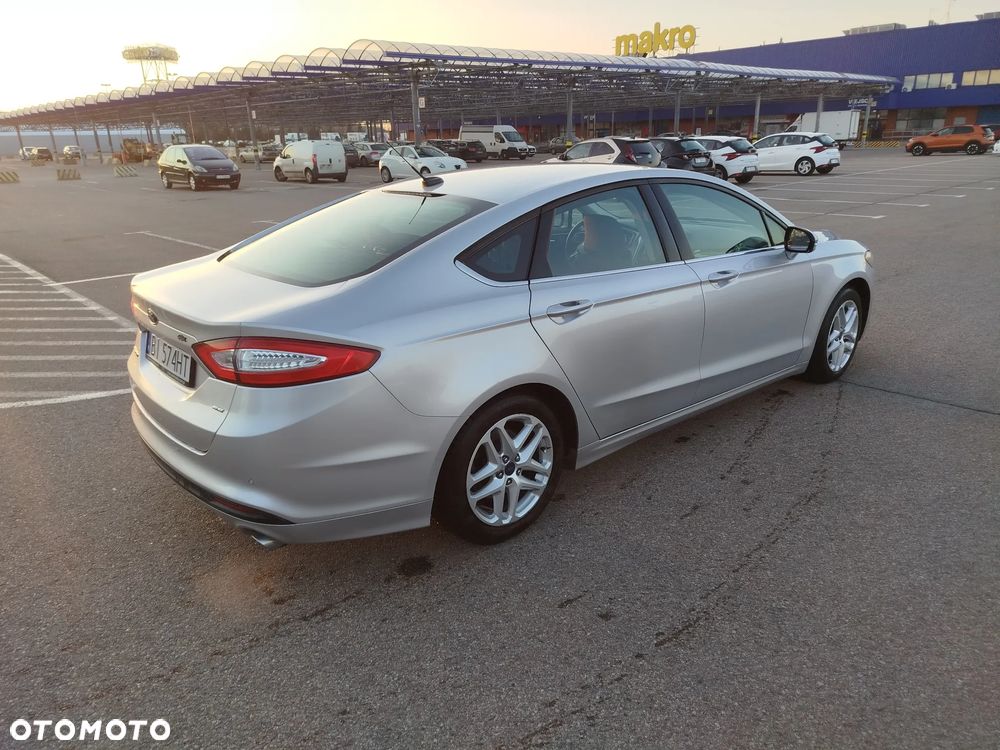 Ford Fusion - 21