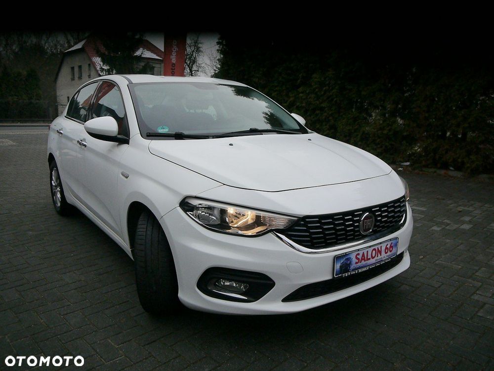 Fiat Tipo 1.6 MultiJet 16v Lounge - 9