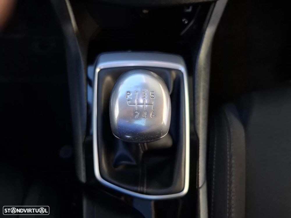 Peugeot 308 SW BlueHDi 120 Stop & Start Style - 17