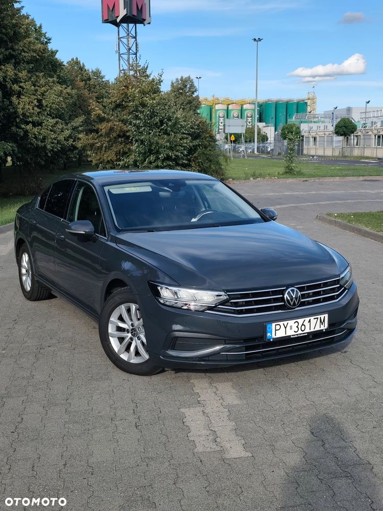 Volkswagen Passat 1.5 TSI OPF DSG Business - 2
