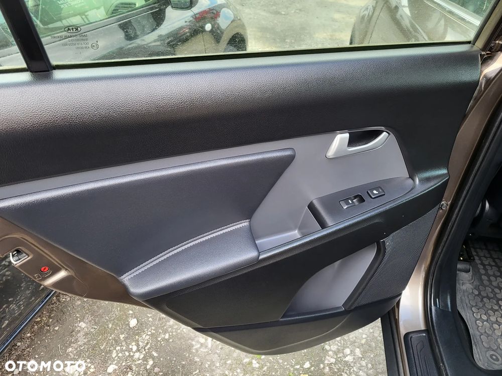 Kia Sportage 2.0 CRDI XL 2WD - 26