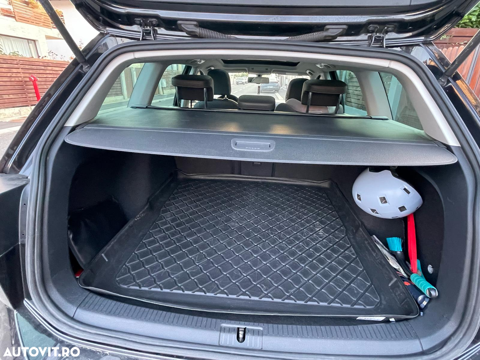 Volkswagen Golf Variant 1.6 BlueTDI DSG Comfortline - 10