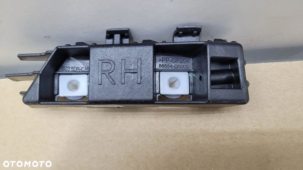 HYUNDAI I20 III 20- ŚLIZG MOCOWANIE ZDERZAKA PRAWY TYŁ TYLNY 20- 86654-Q0000 - 2