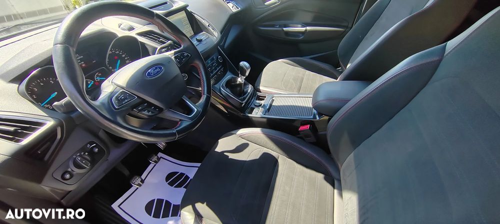 Ford Kuga 1.5 EcoBoost 2x4 Business Edition - 8