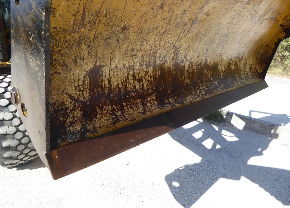 Caterpillar 432 F2 4-cylindrowy - 12