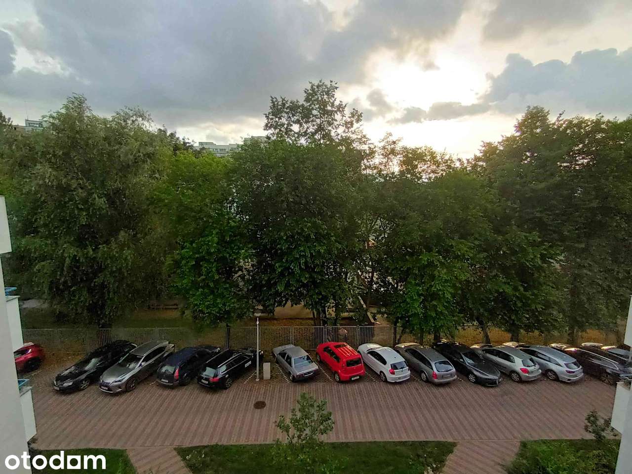 Klimatyczne mieszkanie 62m2 z potencjałem w zielonej części Grochowa.