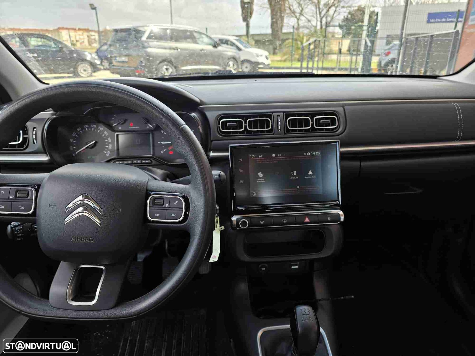 Citroën C3 1.2 PureTech Plus - 9