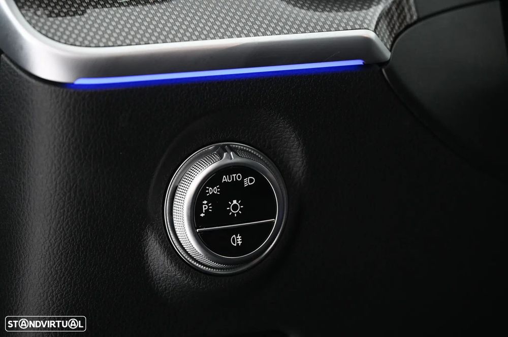 Mercedes-Benz C 300 d AMG Line - 33