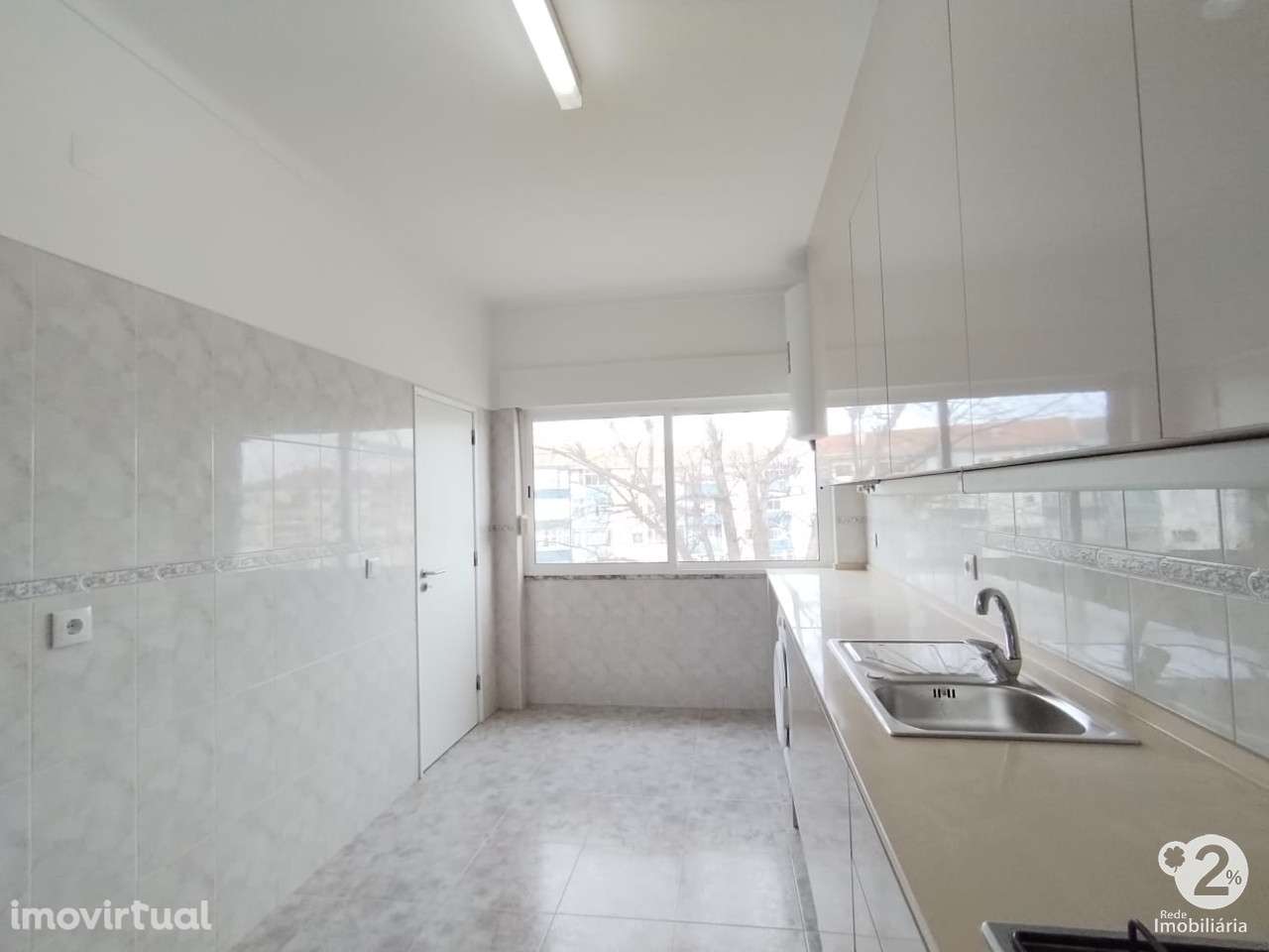 T2 Remodelado, pronto a habitar - Alto do Seixalinho - Grande imagem: 4/31