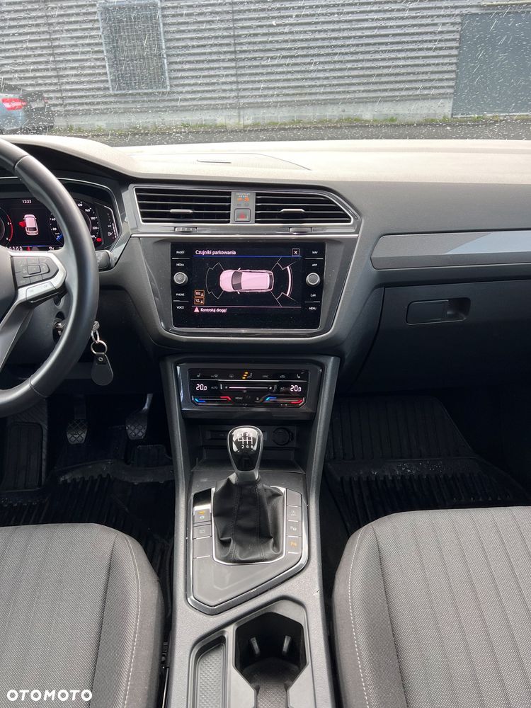 Volkswagen Tiguan - 27
