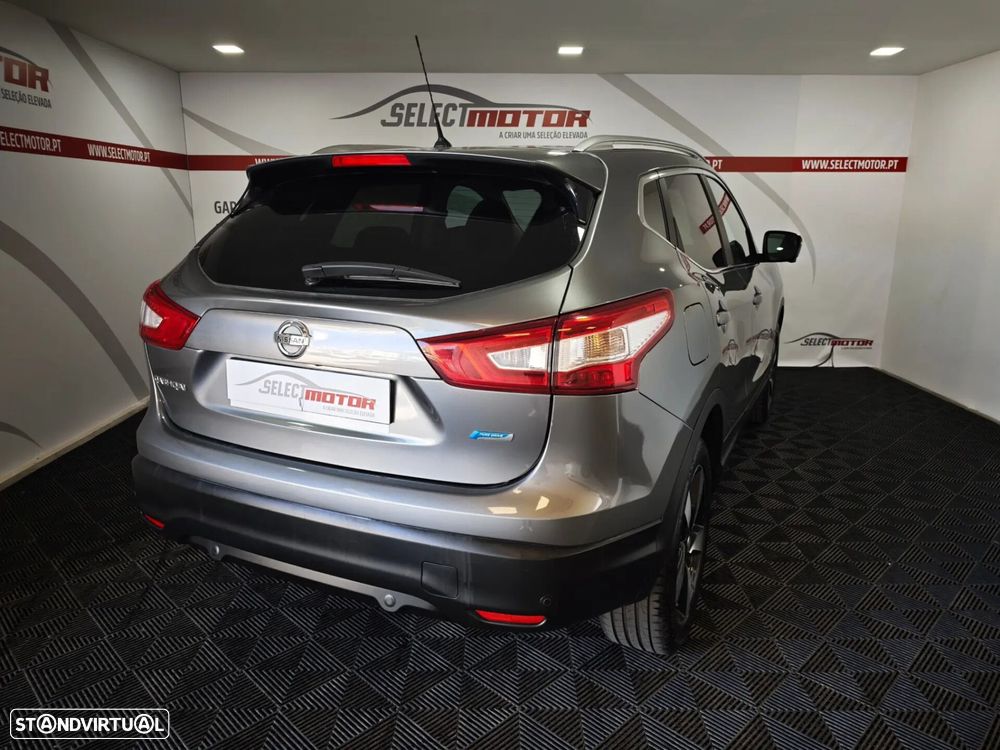 Nissan Qashqai 1.5 dCi N-Connecta 18 - 5