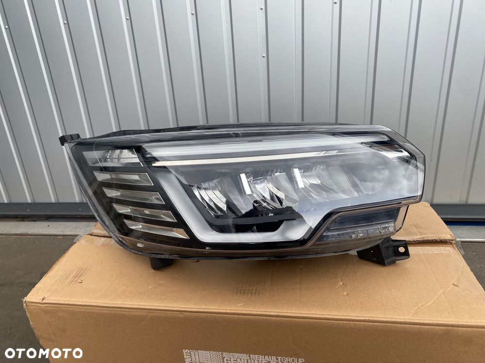 RENAULT TRAFIC III 3 lift 4 IV 2023r  Z DEMONTAŻU KOMPLETNA LAMPA PRZEDNIA PRAWA REFLEKTOR PRZEDNI PRAWY PRZÓD FULL LED LEDOWY 260102899R fulled - 2