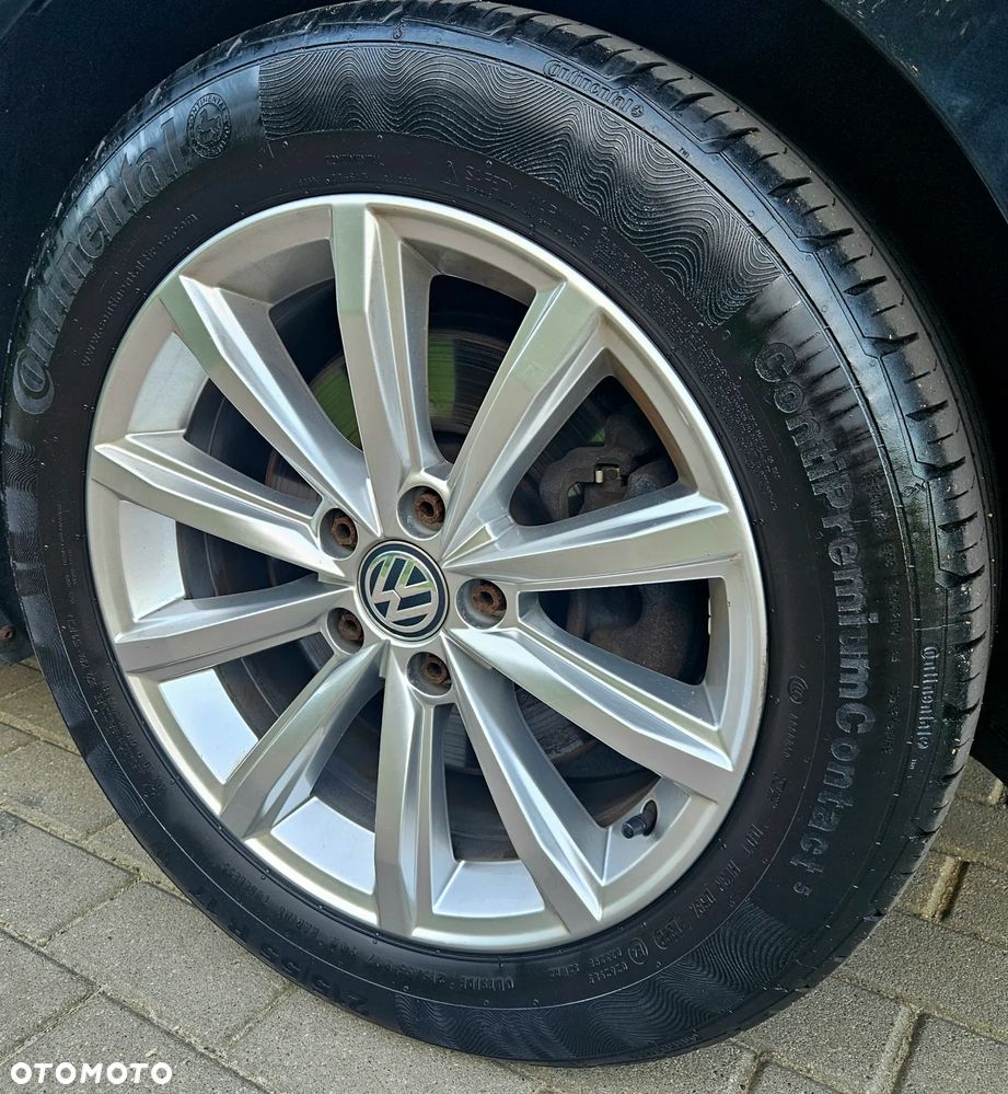 Volkswagen Passat 2.0 TDI BMT Highline - 30