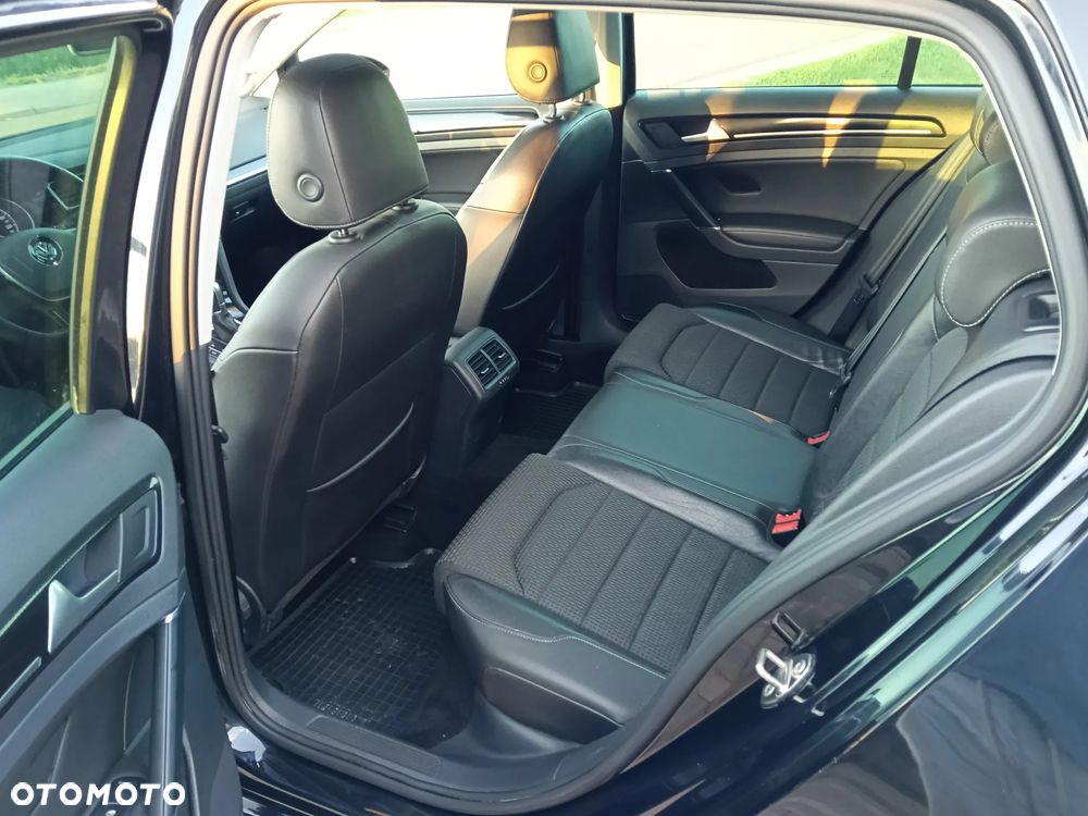 Volkswagen Golf 2.0 TDI SCR DSG Highline - 19