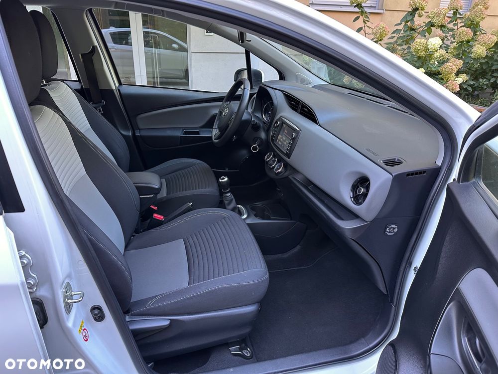 Toyota Yaris 1.5 Premium - 15