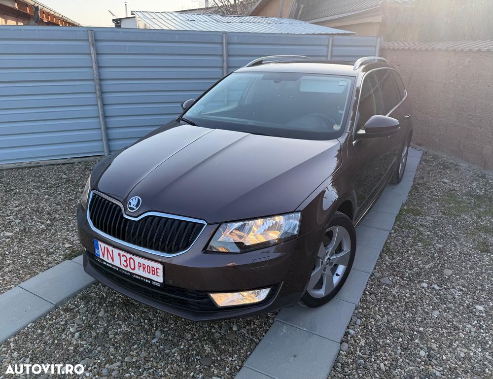 Skoda Octavia 1.6 TDI DPF Elegance - 2