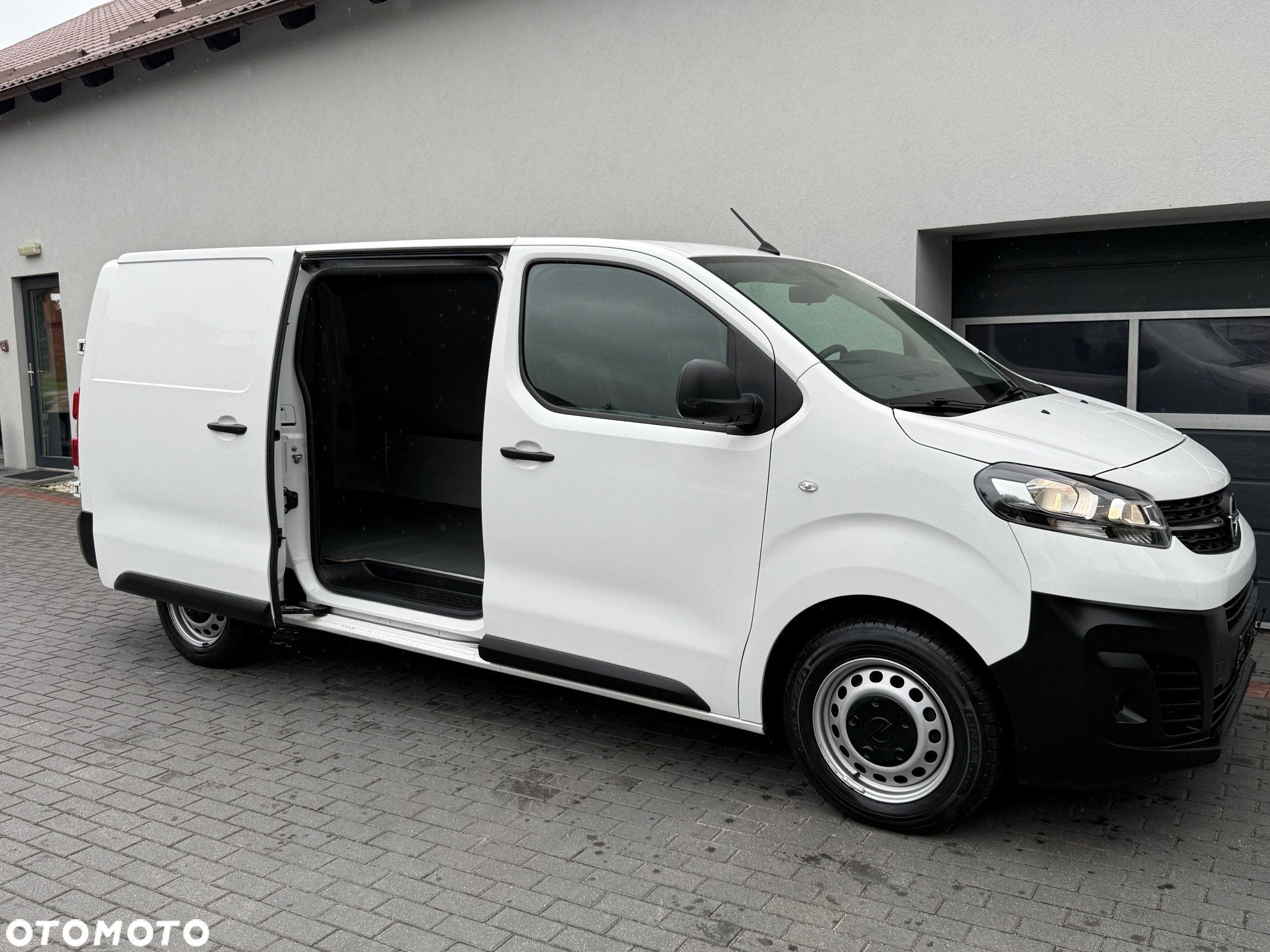 Opel Vivaro - 13