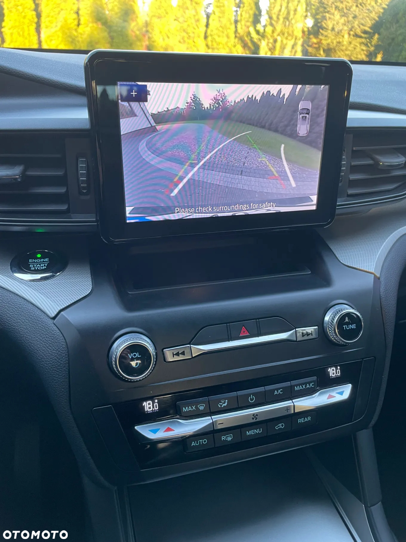 Ford Explorer EcoBoost Plug-in Hybrid PLATINUM - 25