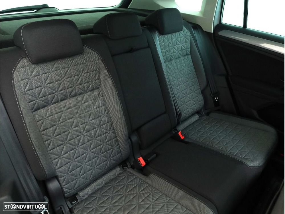VW Tiguan 2.0 TDI Conceptline - 15