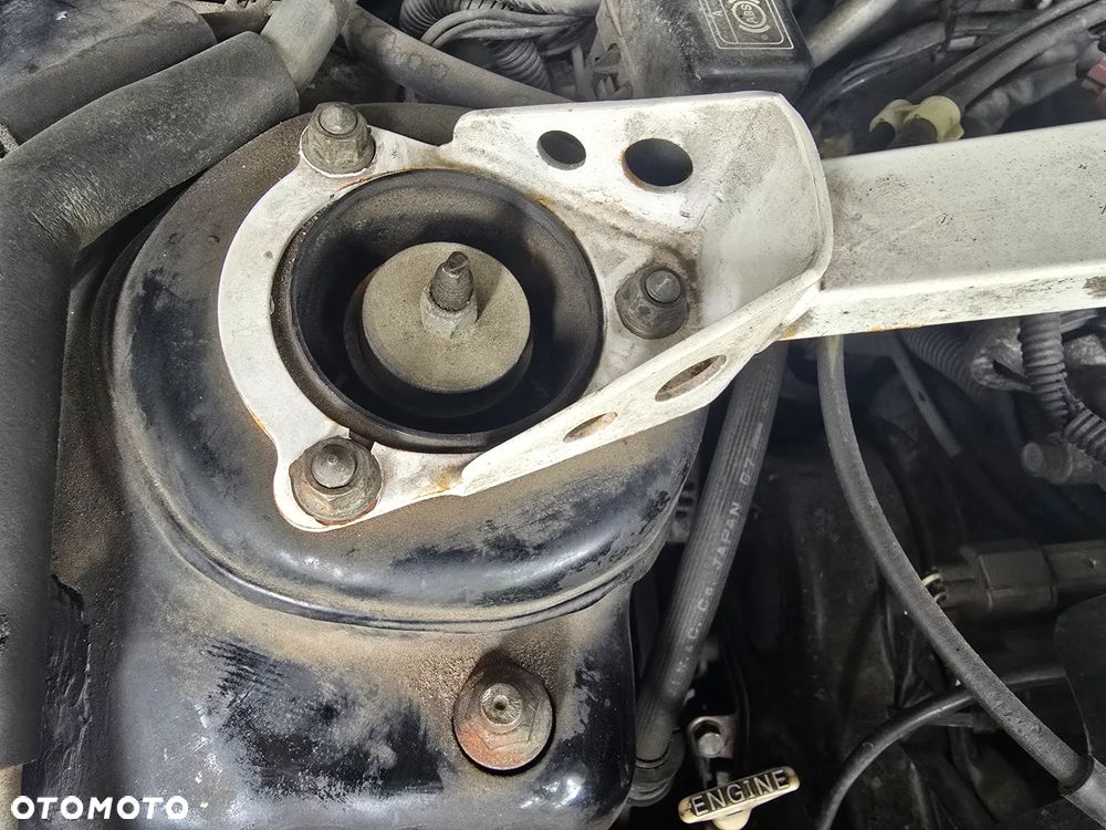 Mitsubishi Galant - 19