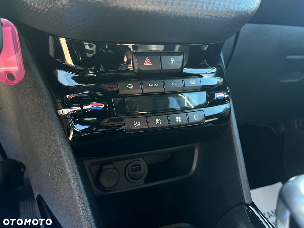 Peugeot 2008 PureTech 130 Allure - 14