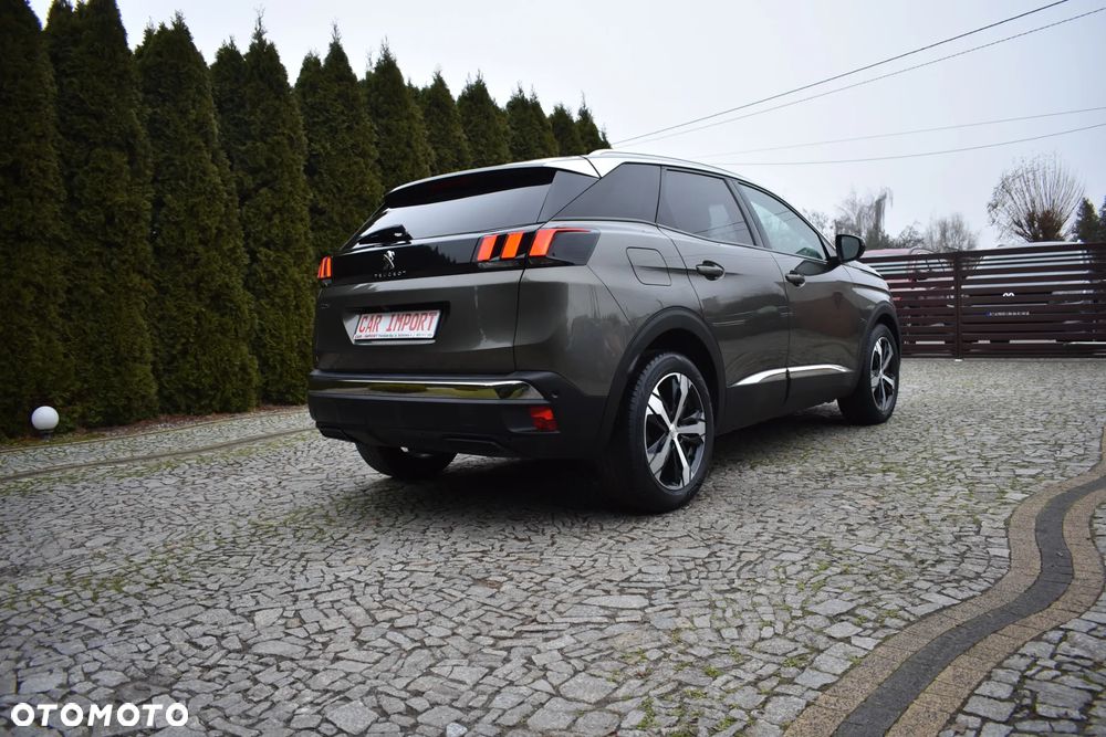 Peugeot 3008 PureTech 130 Stop & Start GPF Allure - 17