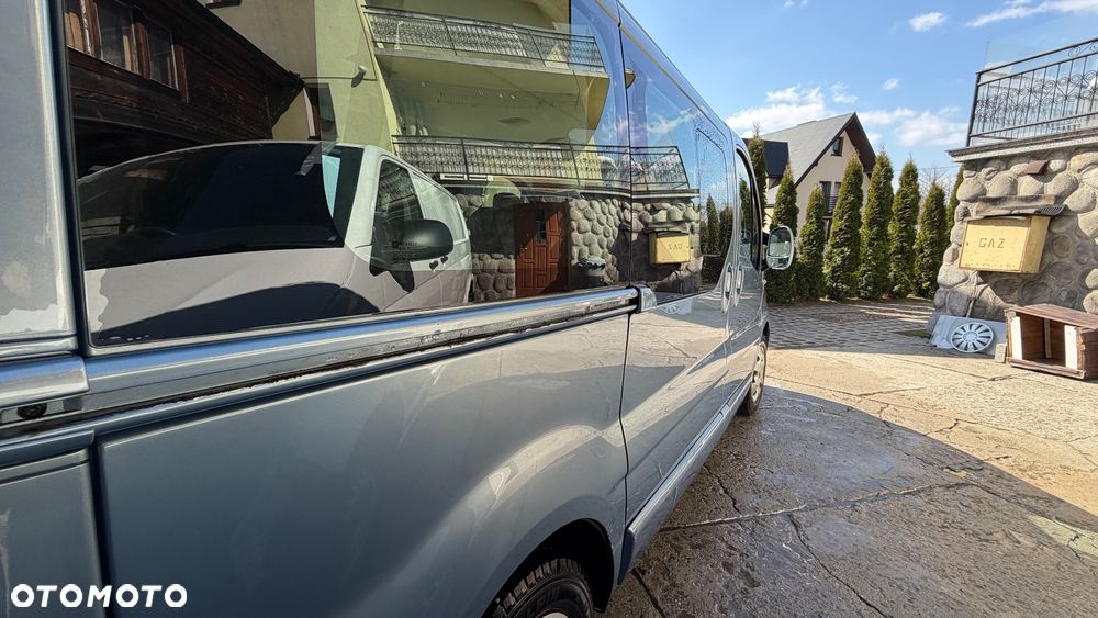 Renault Trafic L1H1 Passenger Lux - 2