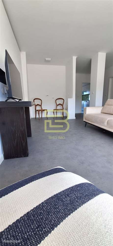 Apartamento T2 Mobilado para Arrendamento - 5 Min. da Praia de Labruge - Grande imagem: 3/12