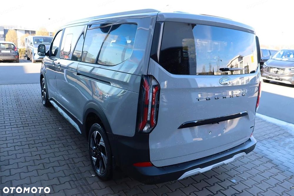 Ford Tourneo Custom - 6