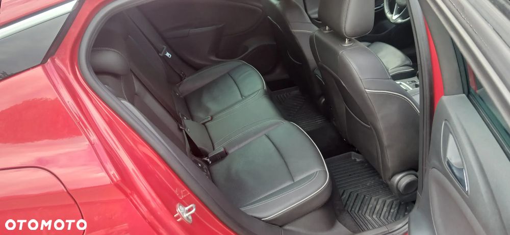 Opel Astra 1.4 T Dynamic - 18