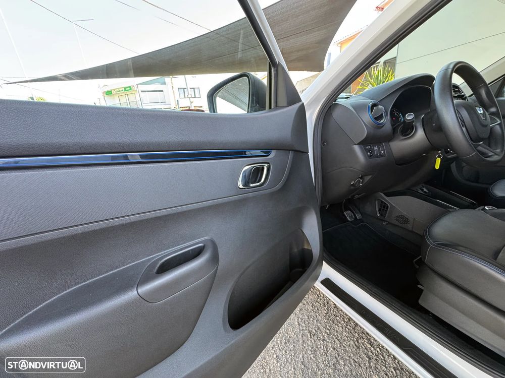 Dacia Spring Comfort Plus - 13