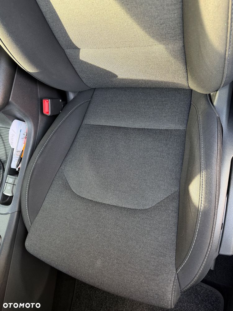 Hyundai i30 1.6 D GO Plus DCT - 17