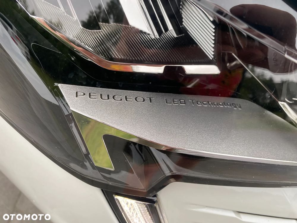 Peugeot 3008 1.2 PureTech GPF Allure S&S EAT8 - 20