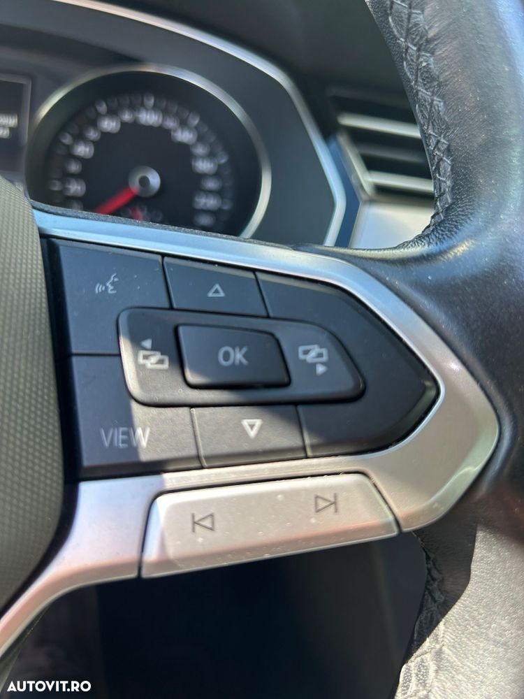 Volkswagen Passat 2.0 TDI DSG 4Mot Highline - 16