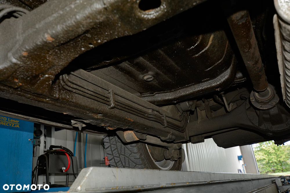 Suzuki Grand Vitara 2.7 V6 - 32