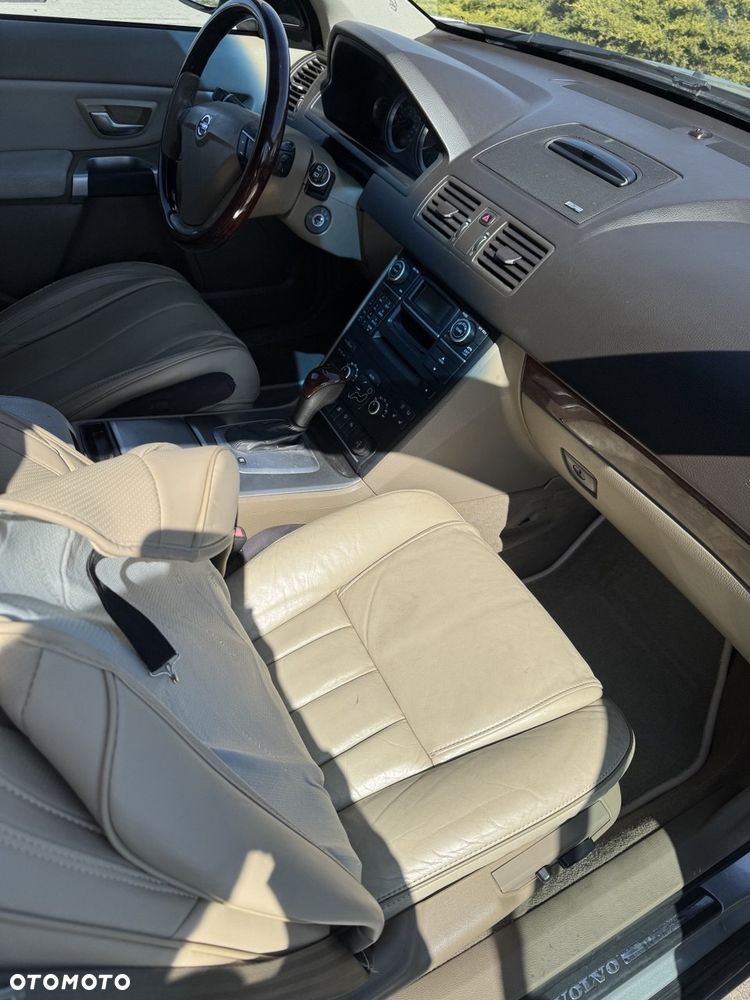 Volvo XC 90 3.2 AWD Geartonic Executive - 25