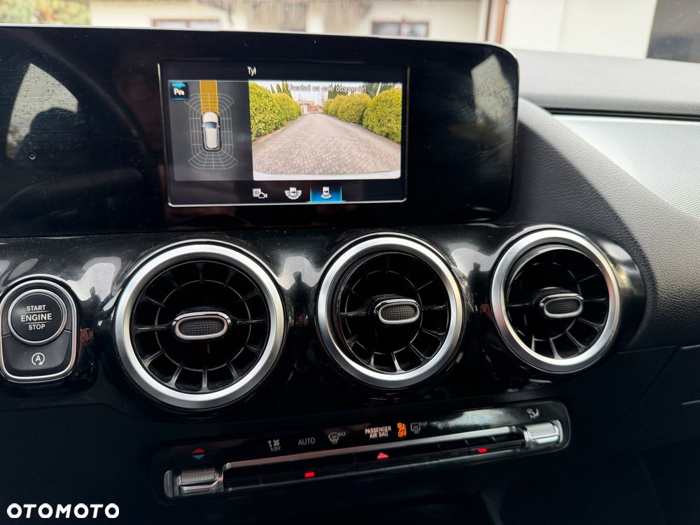 Mercedes-Benz Klasa B 180 7G-DCT Edition 2021 - 24