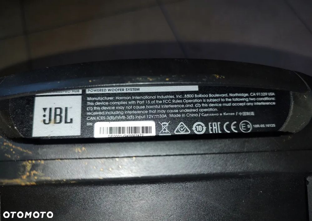 SUBWOOFER SAMOCHODOWY JBL BASSPRO HUB - 4