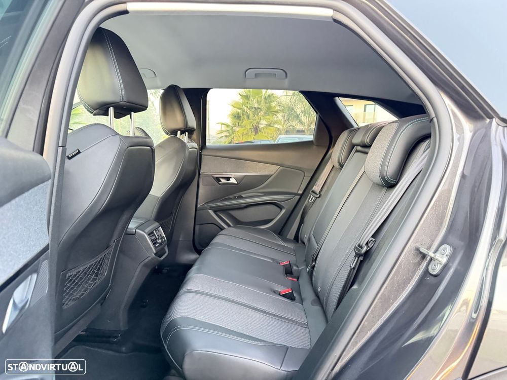 Peugeot 3008 1.5 BlueHDi Allure - 28