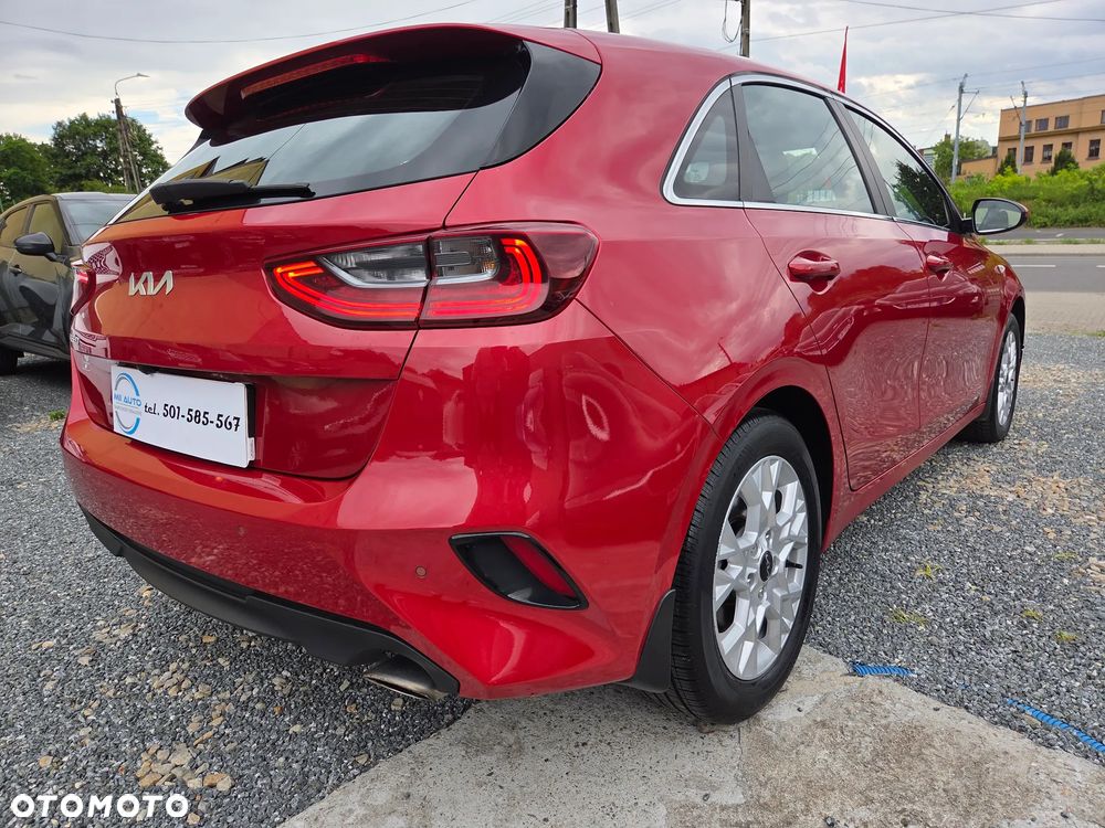 Kia Ceed 1.5 T-GDI M - 9