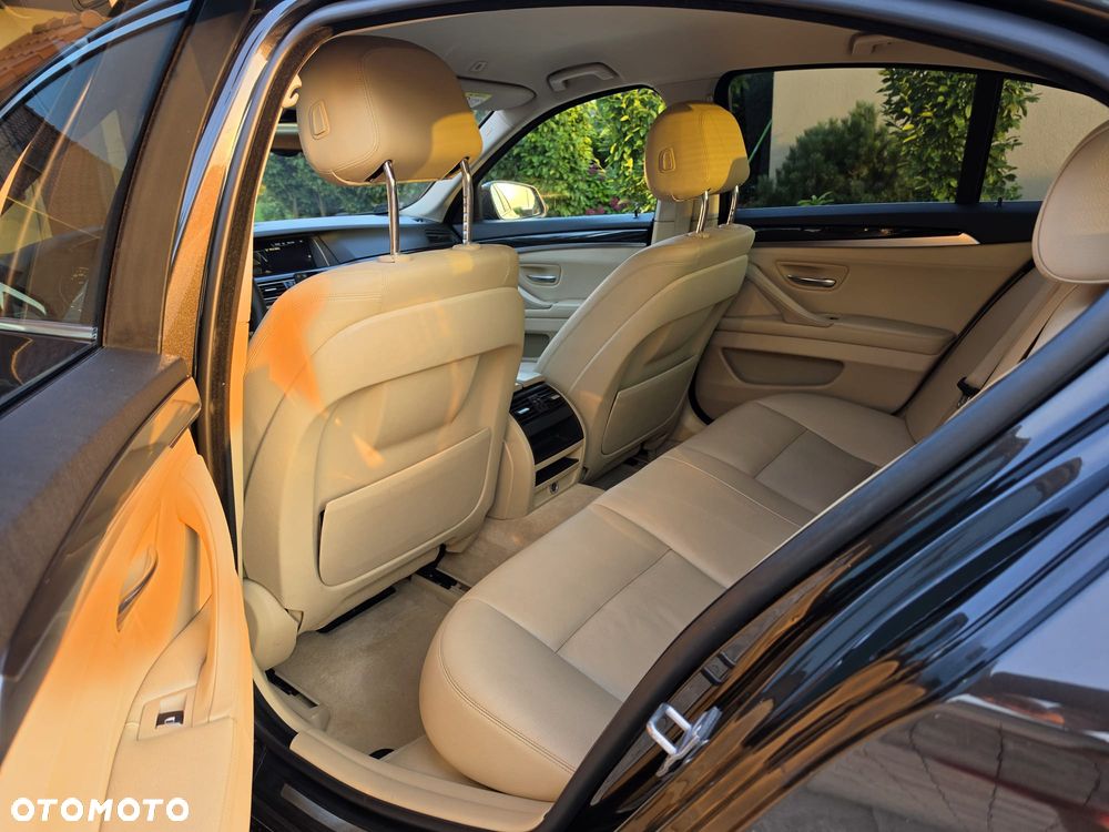 BMW Seria 5 520d - 15