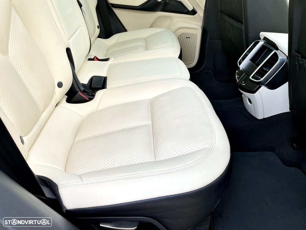 Porsche Cayenne S E-Hybrid - 35
