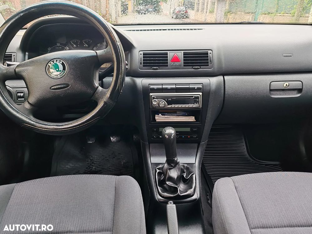 Skoda Octavia Tour 1.9 TDI - 4
