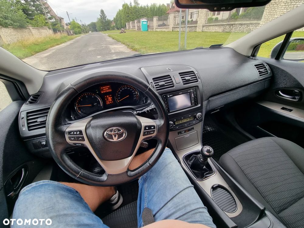 Toyota Avensis - 7