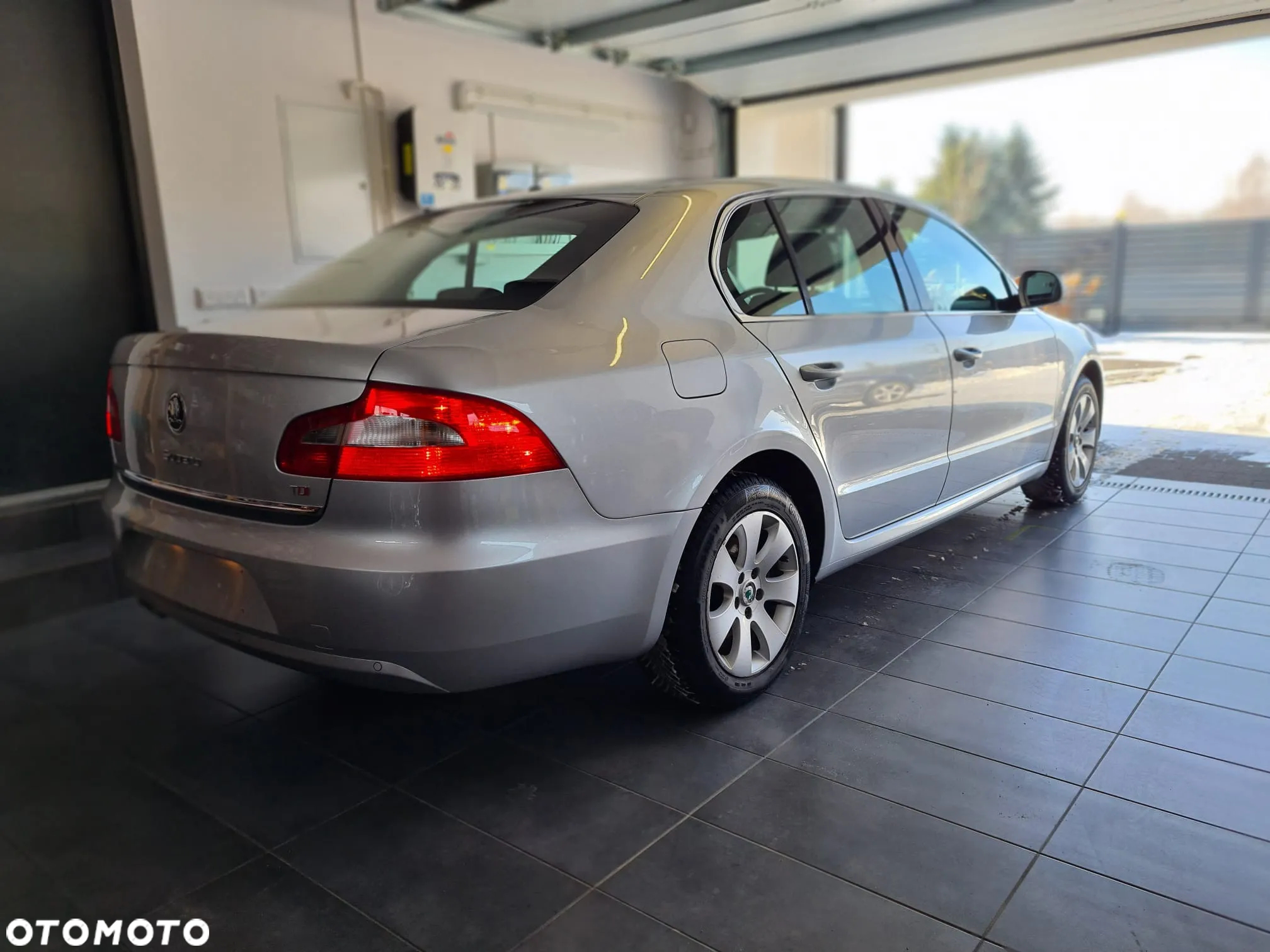 Skoda Superb 2.0 TDI Ambition - 3