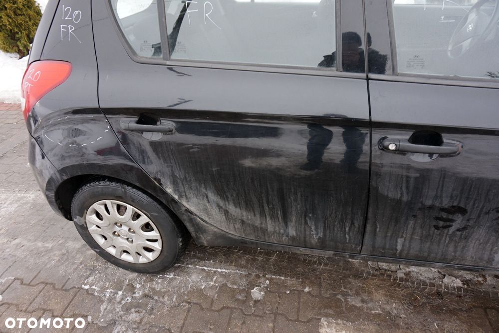 DRZWI TYLNE PRAWE I20 I 5D HB FR  CZARNY HYUNDAI 2008-2012 - 4