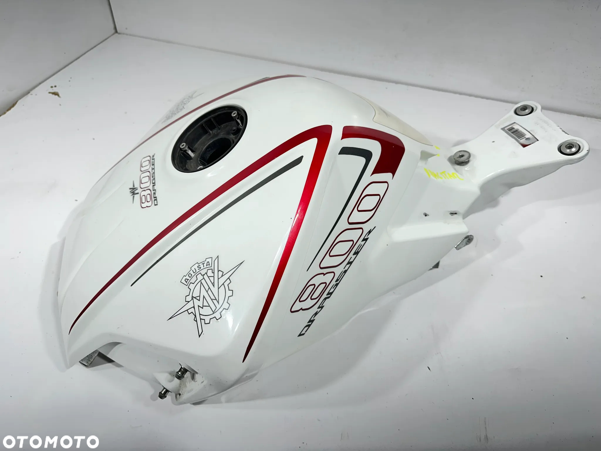 Zbiornik paliwa bak MV Agusta 800 Dragste Brutale - 2