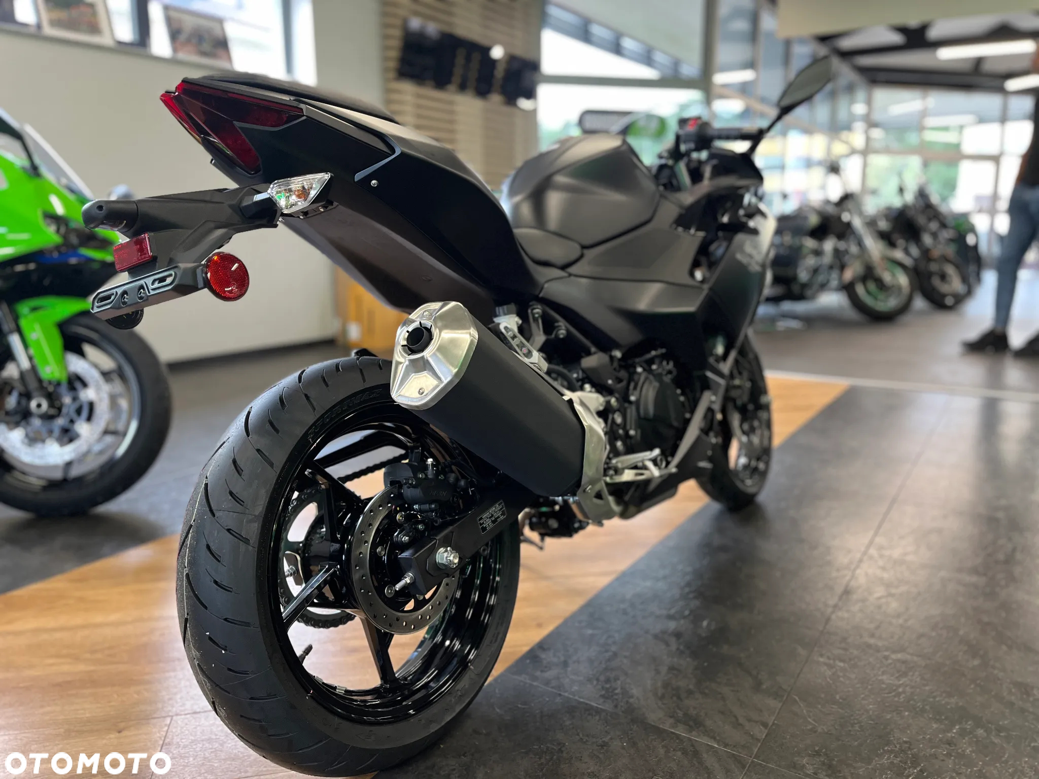 Kawasaki Ninja - 4