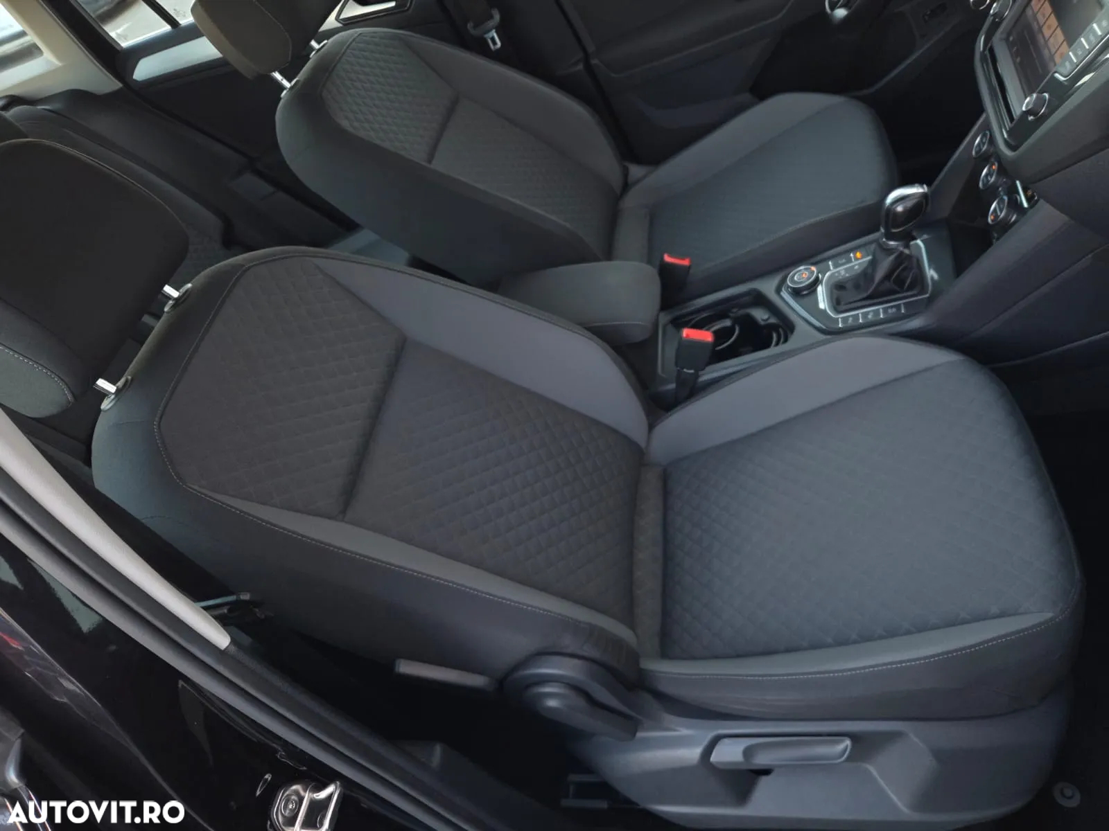 Volkswagen Tiguan 2.0 TDI 4Mot DSG Highline - 9